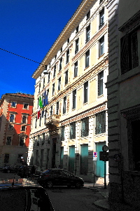 Via_della_Mercede-Palazzo_della_Italcable_al_n_9 (2)