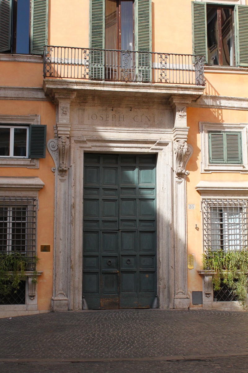 Piazza_di_Pietra-Palazzo_Cini-Ingresso