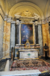Piazza_di_S_Lorenzo_in_Lucina-Chiesa_omonima-Cappella_di_S_Giuseppe
