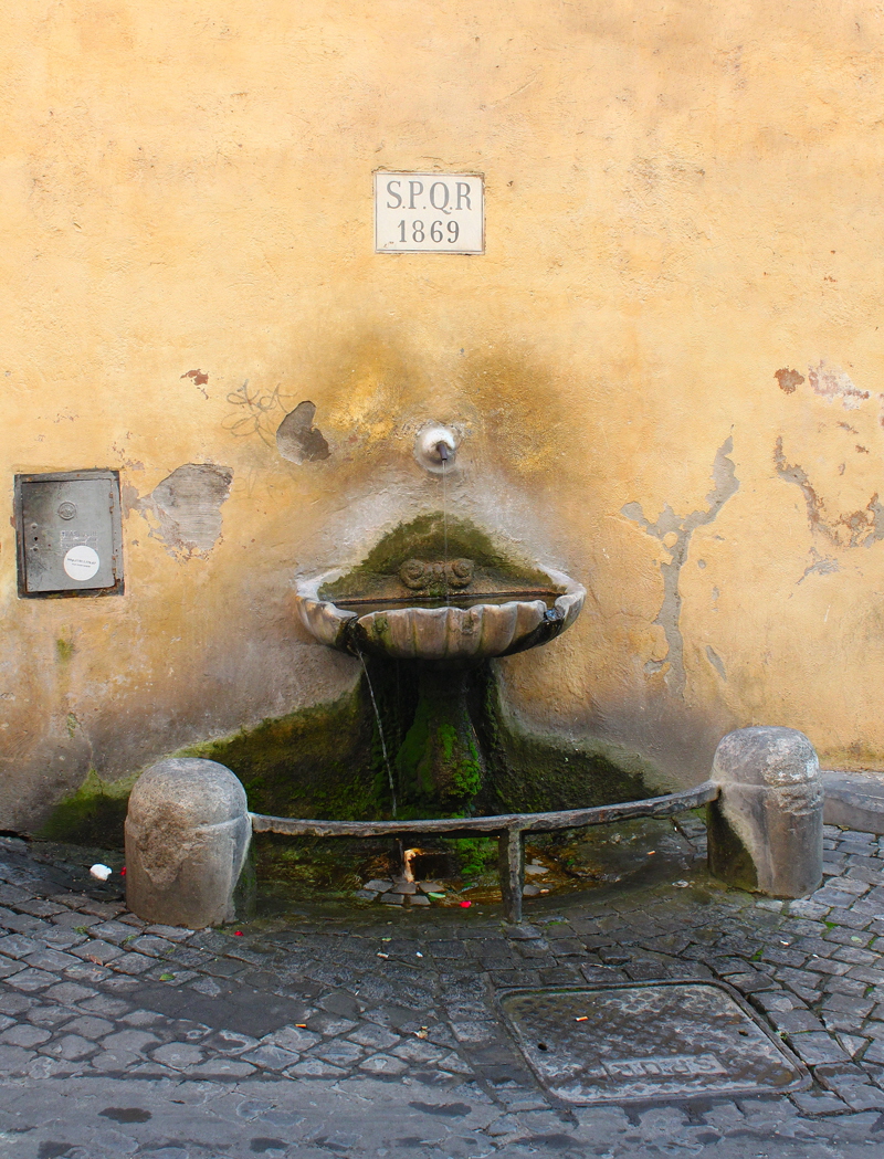 Via_della_Purificazione-Fontana_SPQR_1869