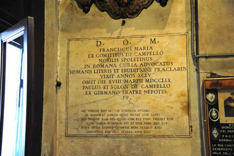 Via_di_S_Maria_in_Via-Chiesa_di_S_Maria_in_Via-Lapide_Francesco_Maria_De_Campello-1759