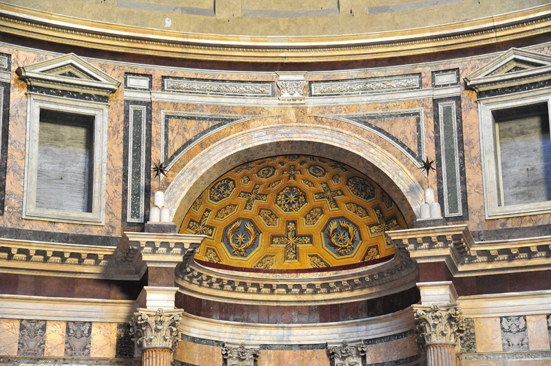 Piazza_della_Rotonda-Pantheon-Altare_principale -Abside