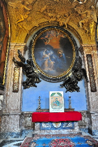 Piazza_di_S_Lorenzo_in_Lucina-Chiesa_omonima-Cappella_della_Annunziata