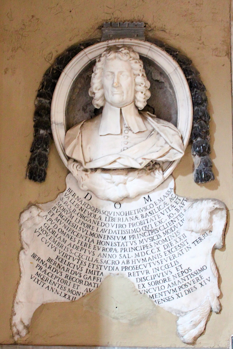 Piazza_di_S_Lorenzo_in_Lucina-Chiesa_omonima-Lapide_di_Bernardo_Pasquino-1710