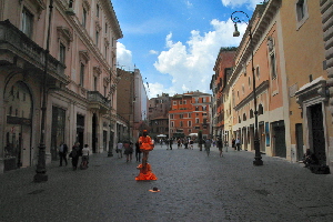 Piazza_di_S_Lorenzo_in_Lucina (11)