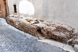Vicolo_della_Spada_di_Orlando-Muratura_laterizia_del_II_sec (5)