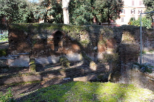 Piazza_Manfredo_Fanti-Casa_Romana-Mura_Serviane (7)