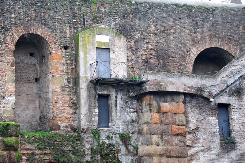 Piazza_di_Porta_Maggiore-Acquedotti (6)