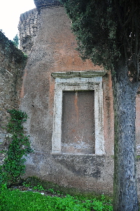 Piazza_di_Santa_Croce_in_Gerusalemme-Chiesa_di_Santa_Maria_del_Buon_Aiuto (12)