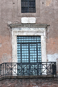 Piazza_di_Santa_Croce_in_Gerusalemme-Chiesa_di_Santa_Maria_del_Buon_Aiuto (22)