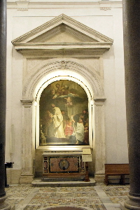 Piazza_di_Santa_Croce_in_Gerusalemme-Chiesa_omonima-Capp_di_S_Cesareo (4)