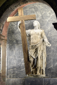 Piazza_di_Santa_Croce_in_Gerusalemme-Chiesa_omonima-Cappella_di_S_Elena (9)
