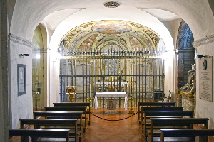 Piazza_di_Santa_Croce_in_Gerusalemme-Chiesa_omonima-Cappella_di_S_Gregorio