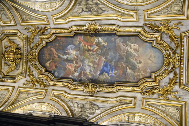 Piazza_di_Santa_Croce_in_Gerusalemme-Chiesa_omonima-Soffitto (3)