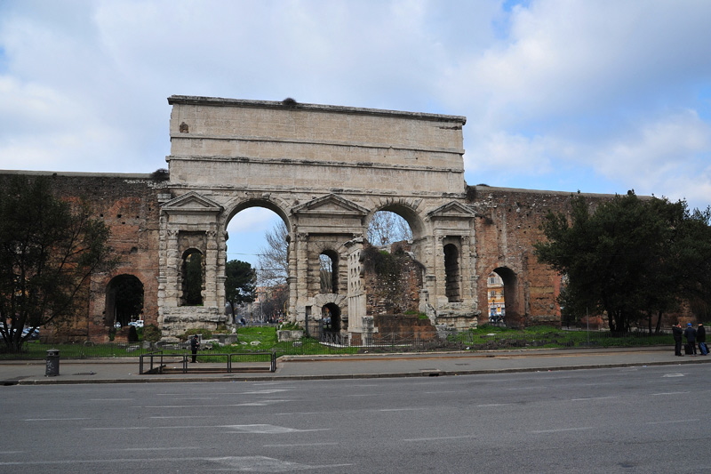 Piazzale_Labicano-La_Porta (3)