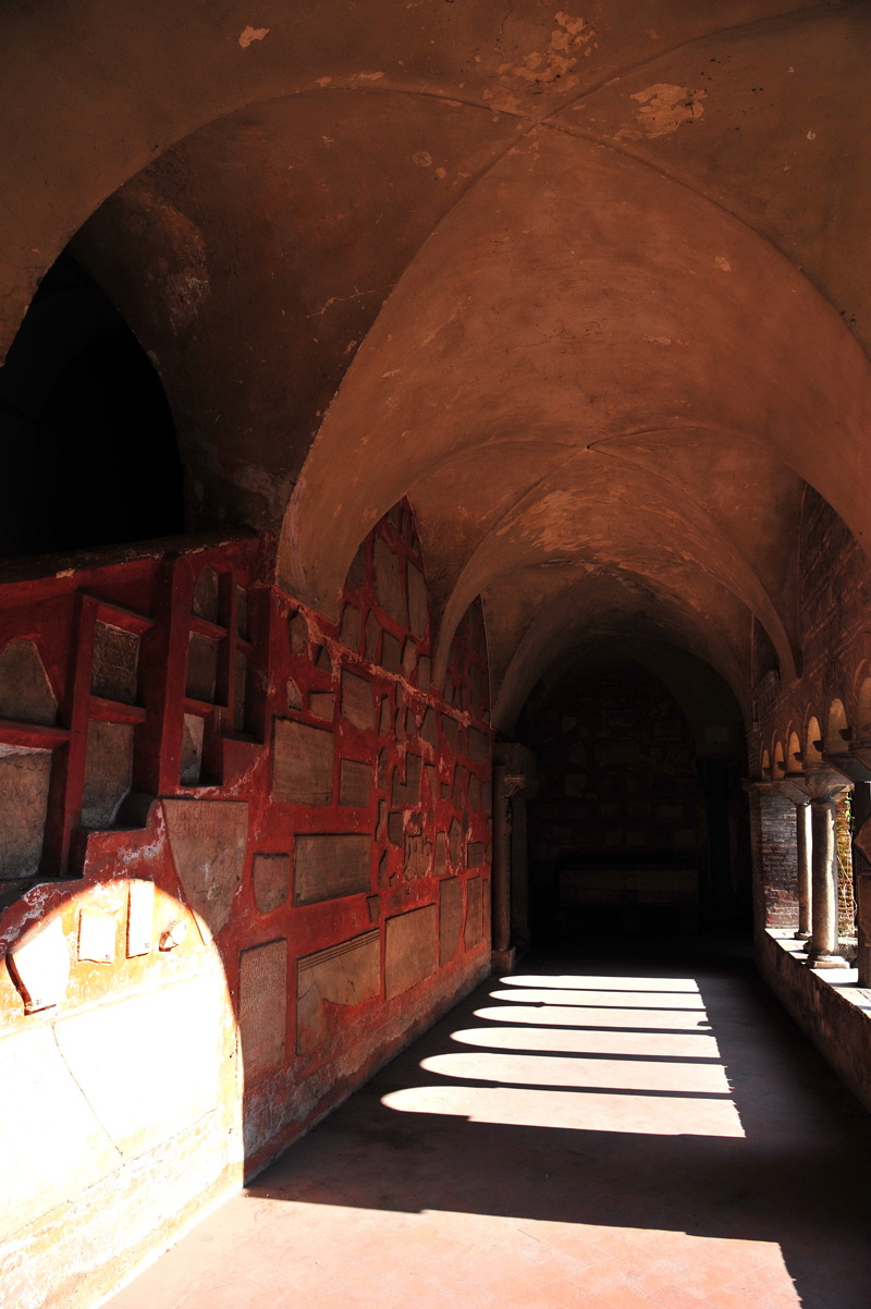 Piazzale_del_Verano-Chiesa_di_San_Lorenzo-Chiostro (5)