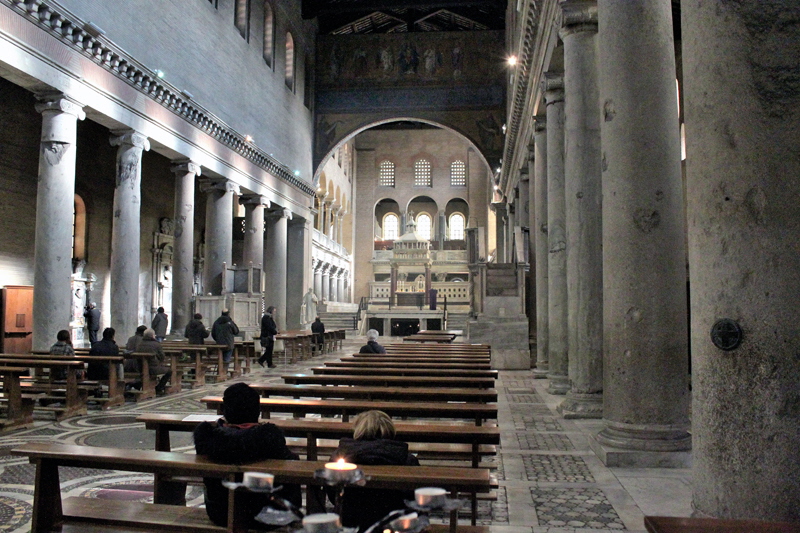 Piazzale_del_Verano-Chiesa_di_San_Lorenzo-Navata_centrale (122)_01