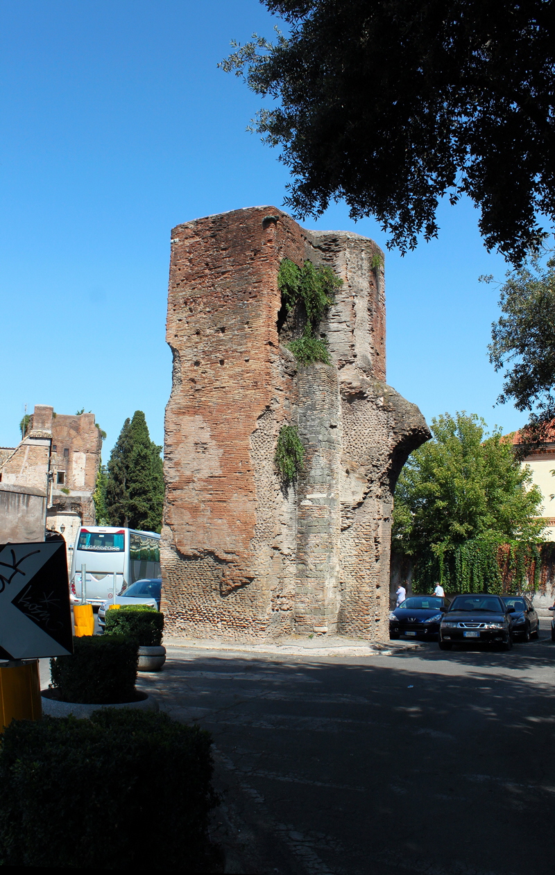 Largo della Sanit - Acquedotto Claudio