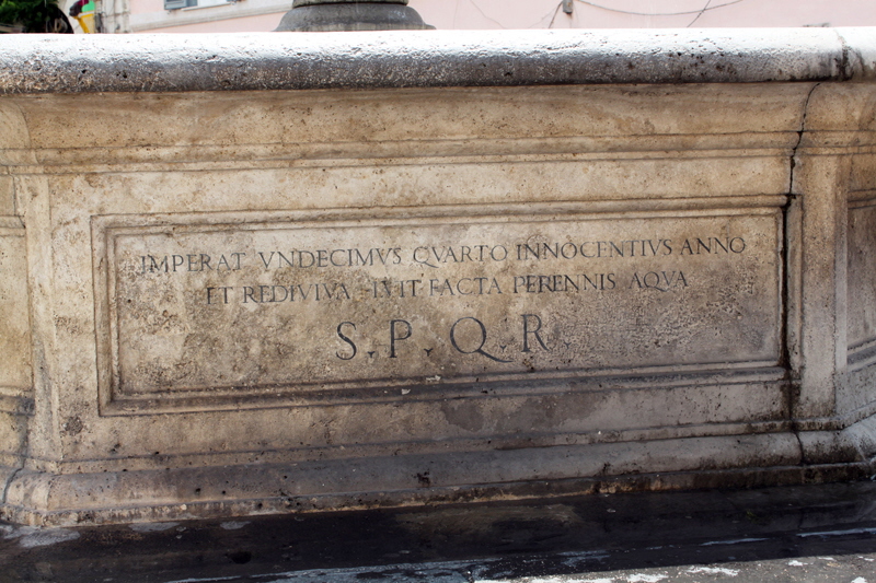 Piazza della Madonna dei Monti - Fontana XVI sec (3)
