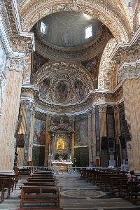 Via Madonna dei Monti - Chiesa - interno