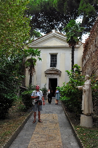 via di S Paolo della Croce - Chiesa di S Tommaso in Formis (4)