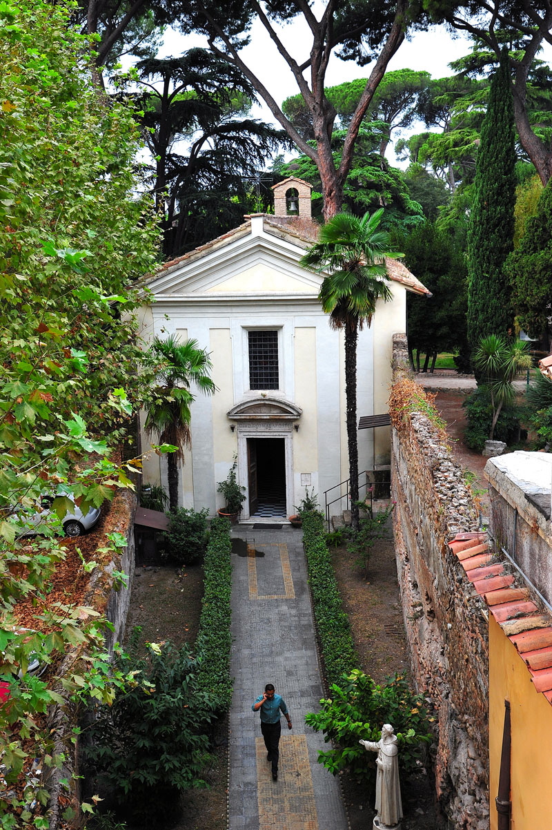 via di S Paolo della Croce - Chiesa di S Tommaso in Formis (5)