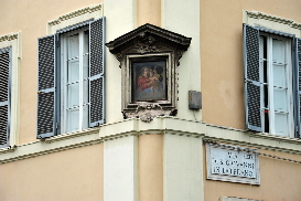 Piazza di S Clemente - Edicola (4)