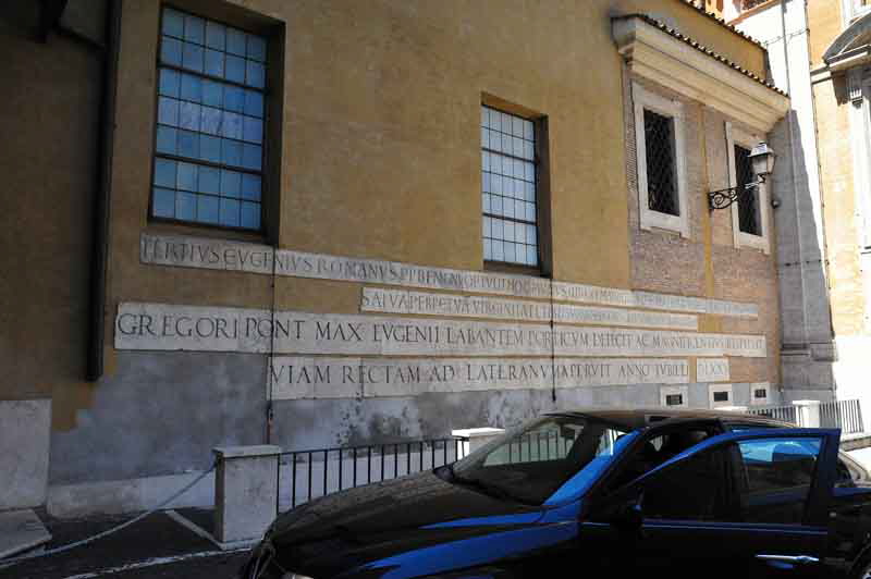 Piazza_Santa_Maria_Maggiore-Scritta_di_Eugenio_III_per_suo_Portico_1350 (3)