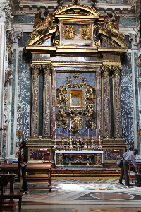 Piazza di S Maria Maggiore - Altare cappella Paolina