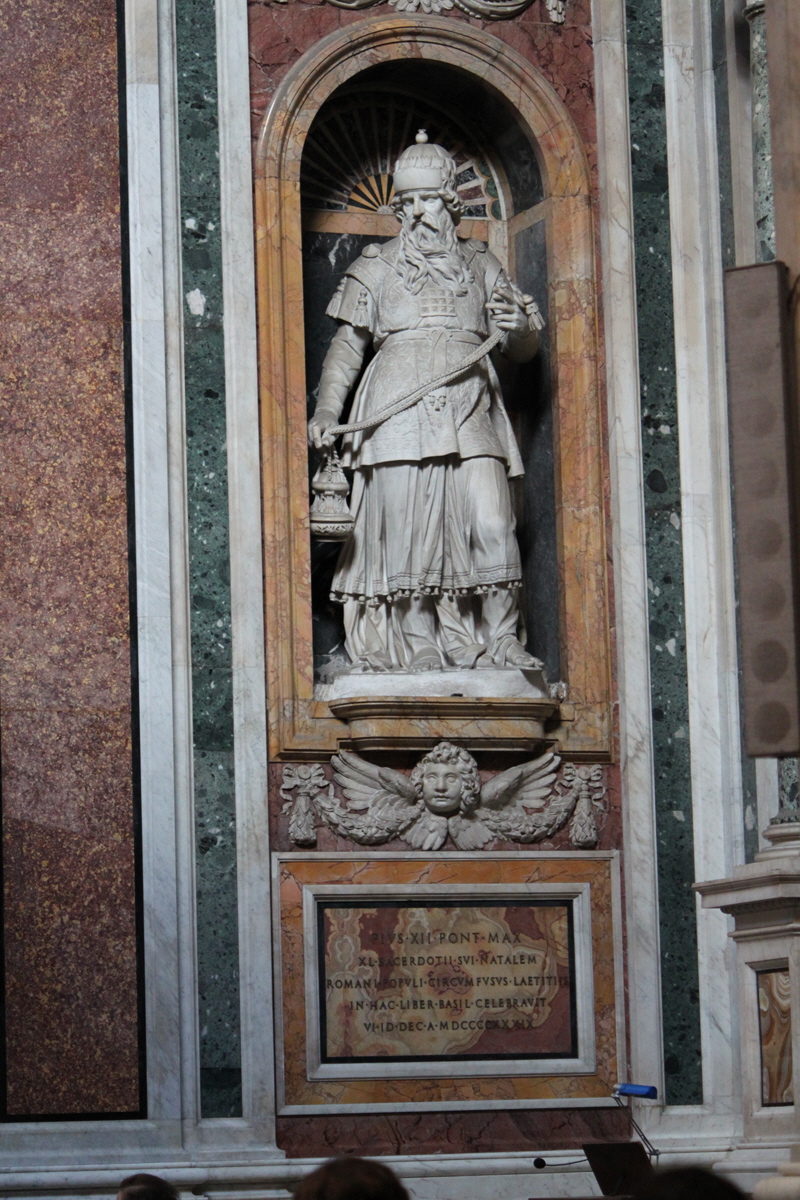 Piazza di S Maria Maggiore - Cappella Paolina - Pio XII - XL anni di sacerdozio