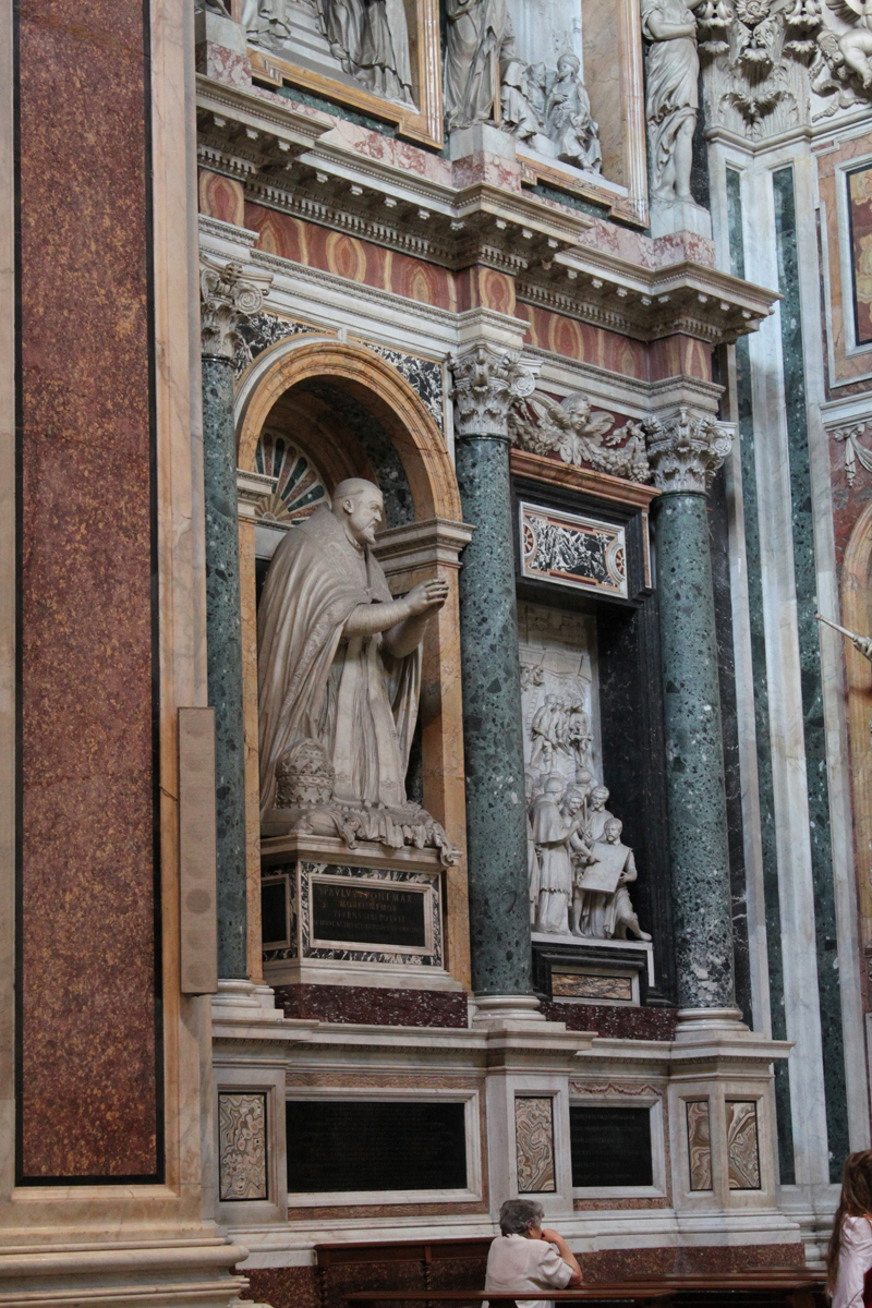 Piazza di S Maria Maggiore - Chiesa di S Maria Maggiore - Monumento a Paolo V