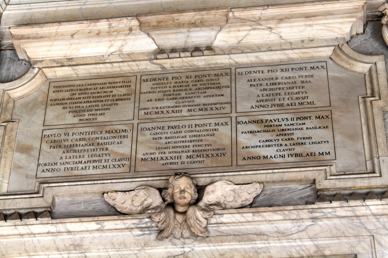 Piazza di S Maria Maggiore - Chiesa di S Maria Maggiore - Porta esterna (5)