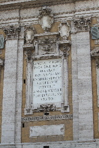 Piazza di S Maria Maggiore - Lapide Paolo V - 1605 (5)