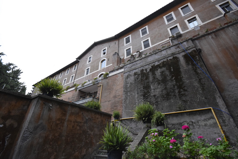 Piazza_dei_SS_Giovanni_e_Paolo-Tempio_di_Claudio (13)