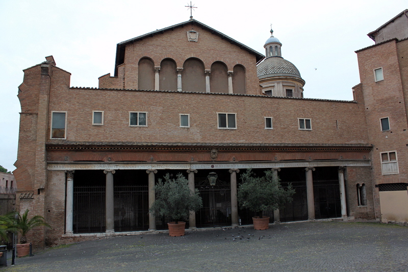 Piazza dei SS Giovanni e Paolo -  Chiesa di S Giovanni e Paolo (3)