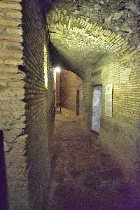 Vicolo_di Scauro-Case del Celio-Vicolo (2)