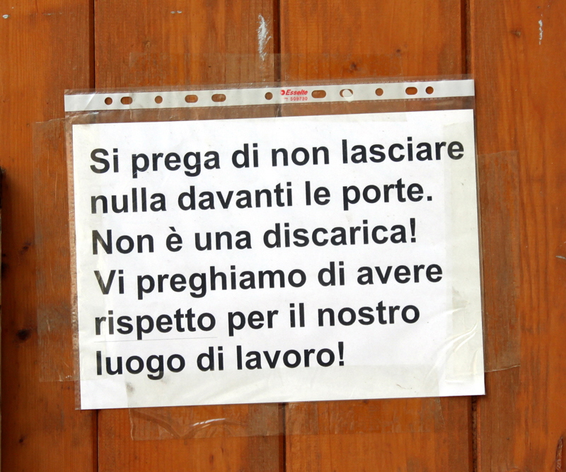 Piazza della Suburra - Avviso curiosobis