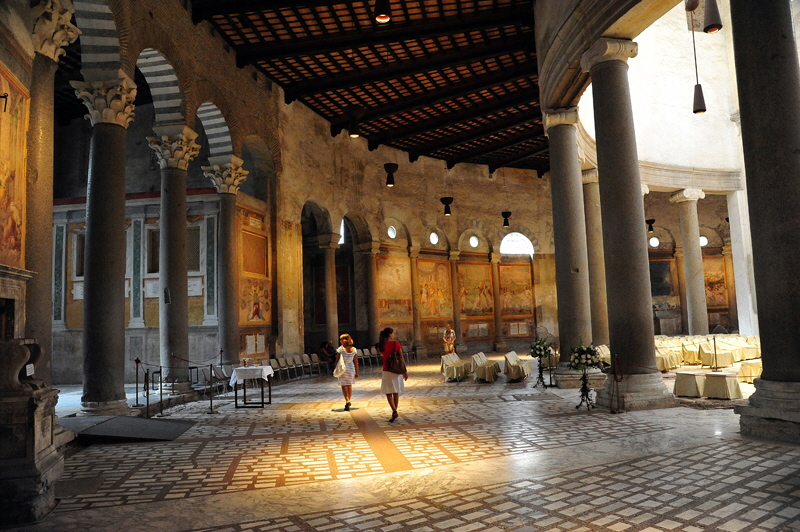 via di S Stefano Rotondo - chiesa di S Stefano Rotondo - interno (18)