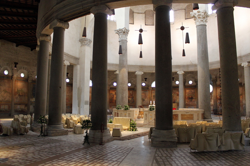 via di S Stefano Rotondo - chiesa di S Stefano Rotondo - interno (9)