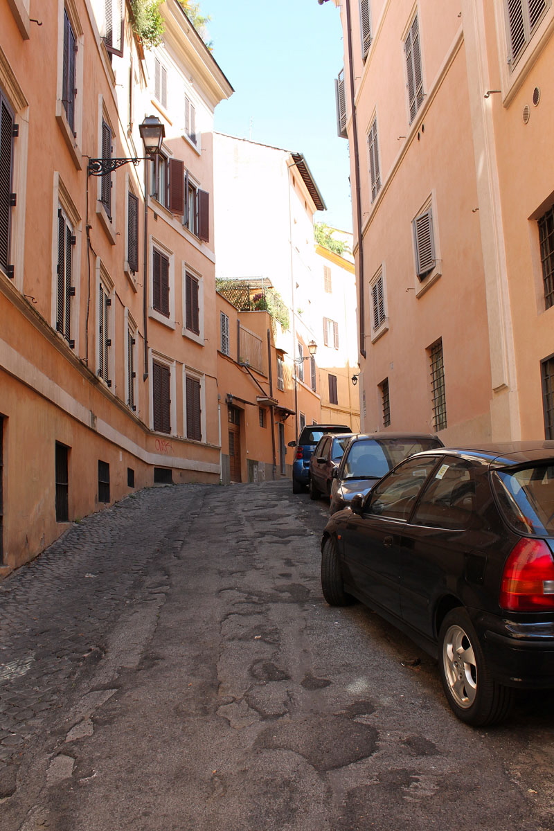 via di S Giuseppe Labre - ex dei Carrettieri