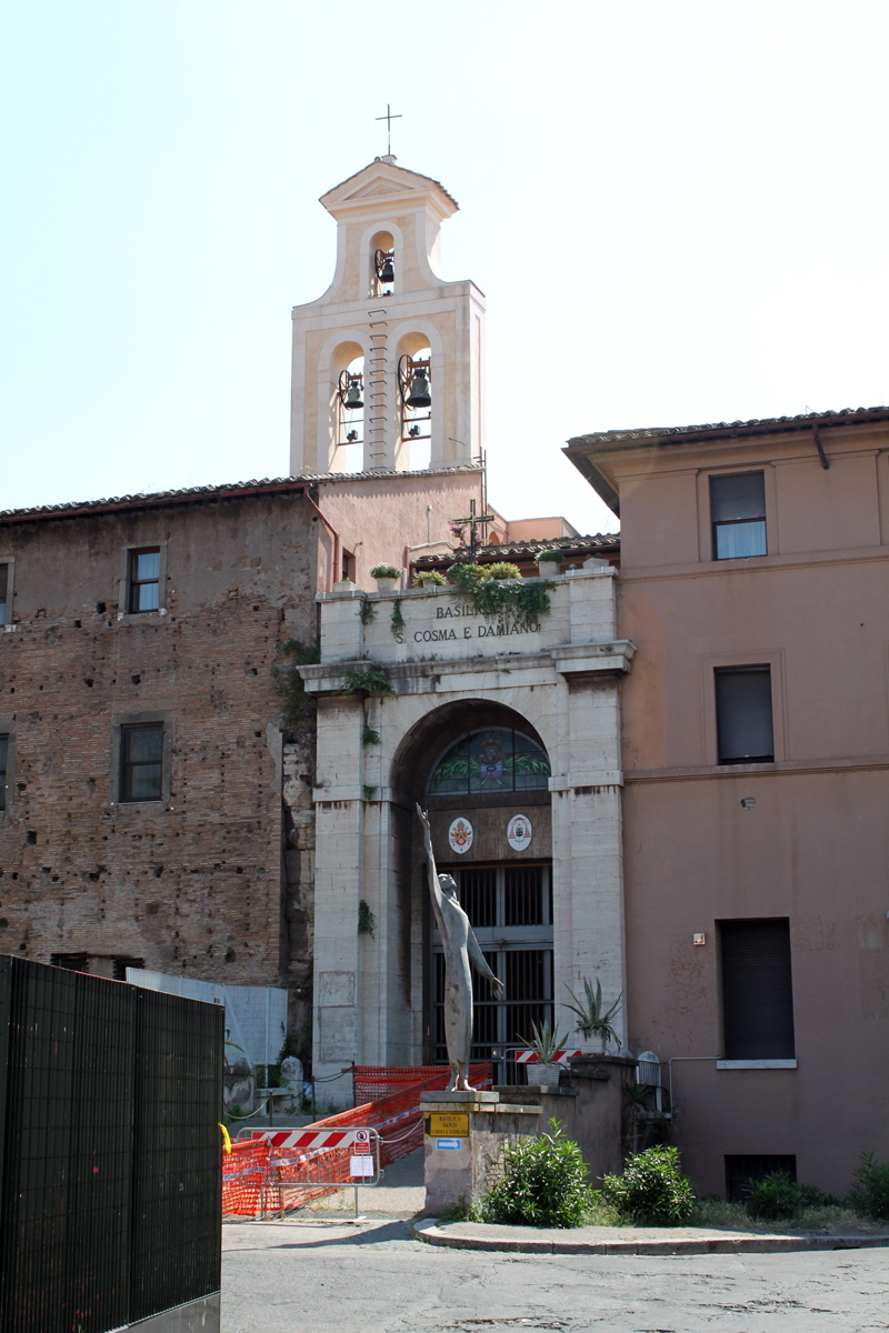 Via del Tempio della Pace - Chiesa dei SS Cosma e Damiano (2)