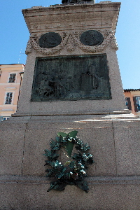 Campo_de_Fiori-Monumento_a_Giordano_Bruno (14)