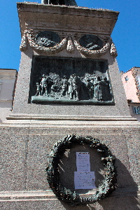 Campo_de_Fiori-Monumento_a_Giordano_Bruno (16)