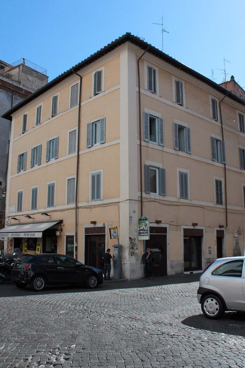 Piazza_della_Cancelleria-Palazzo_al_n_67