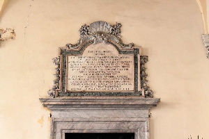 Piazza_della_Cancelleria-Palazzo_omonimo-Cortile-Resauri-1703