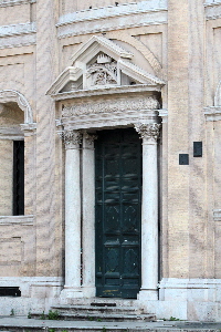 Piazza_della_Chiesa_Nuova-Oratorio_dei_Filippini-Ingresso