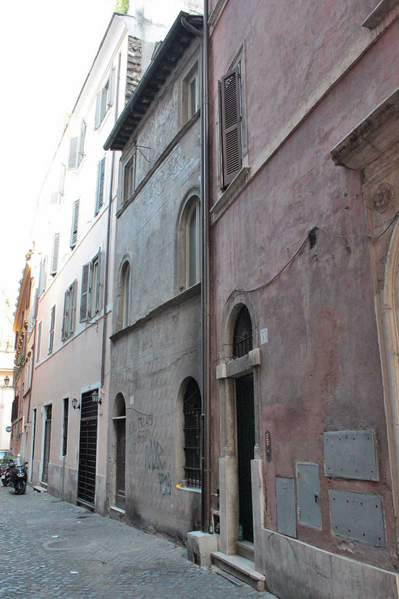 Vicolo_Cellini-Palazzo_al_n_31