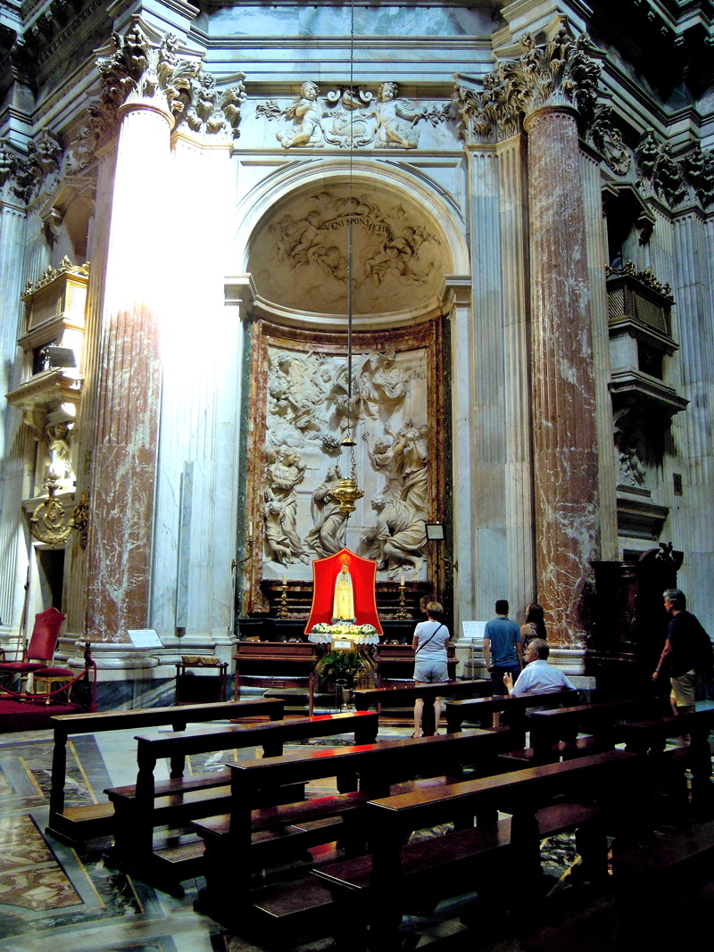 Piazza_Navona-Chiesa_di_S_Agnese_in_Agone-Altare_S_Emerenziana (2)