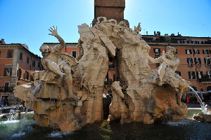 Piazza_Navona-Fontana_dei_4_Fiumi (5)