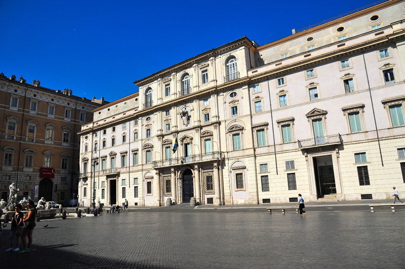 Piazza_Navona-Palazzo_Paphili_al_n_11 (6)